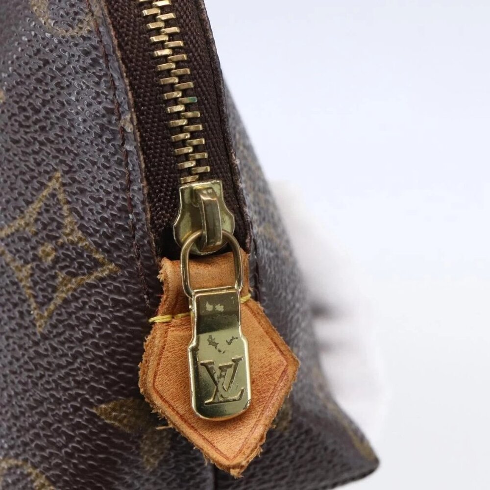 LOUIS VUITTON Monogram Pochette Cosmetic PM Pouch - Picture 10 of 16